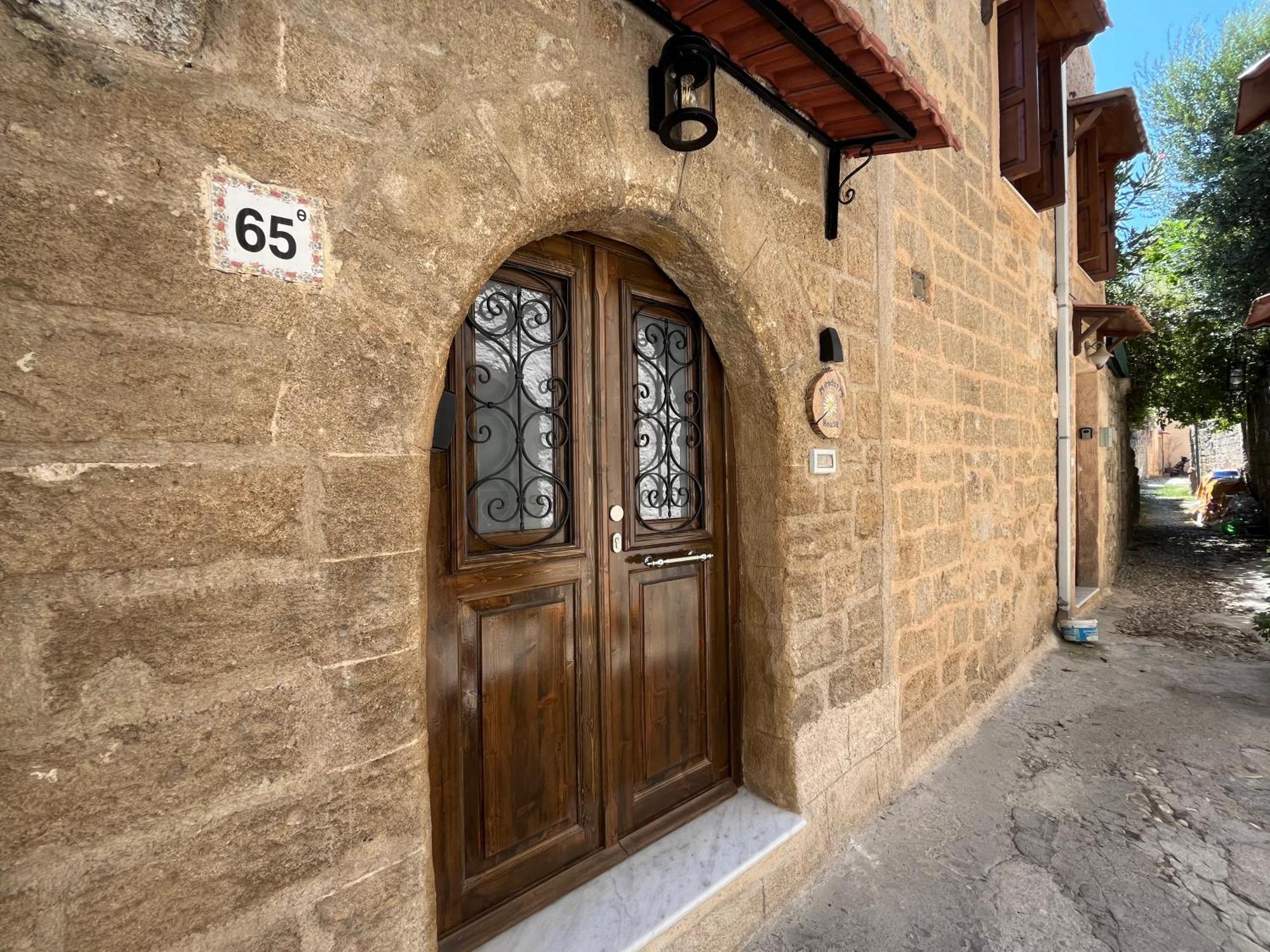 Semesterbostad Mirodaty's House *